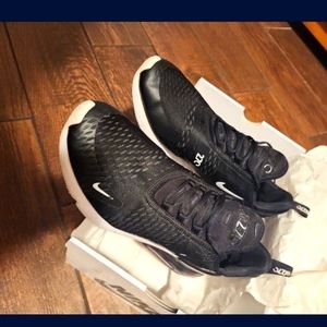 Nike Air Max 270 Sneaker in Black, Anthracite & White